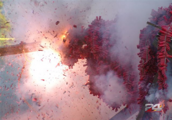 fire-crakers