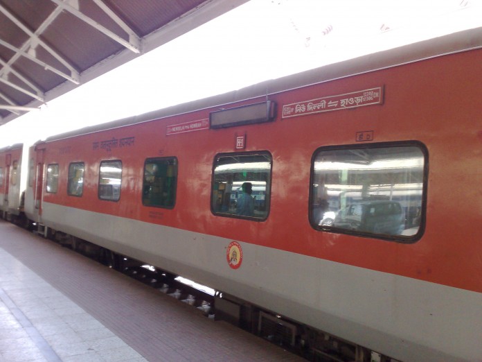 12302_Howrah_Rajdhani_Express_-_AC_First_Class