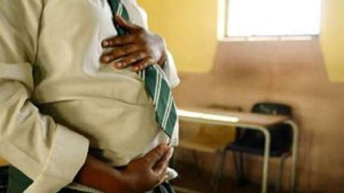 Pregnant-School-Girl-streetgist