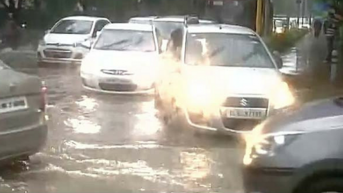 delhi heavy rain