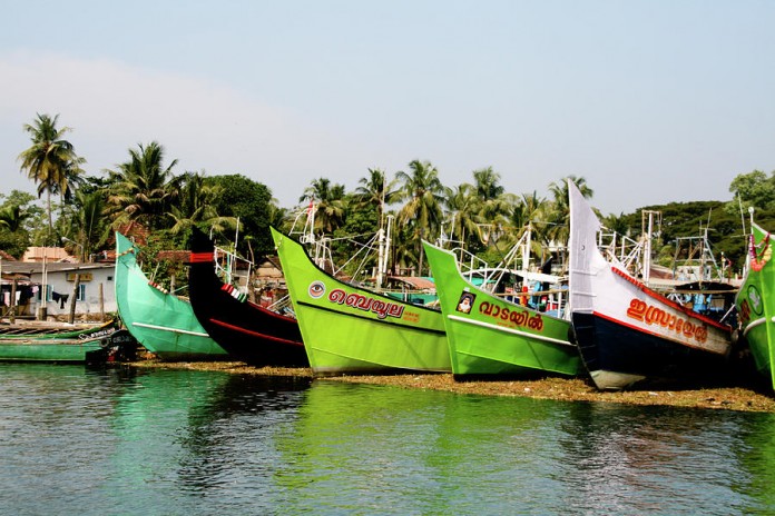 kerala-fishing-boats