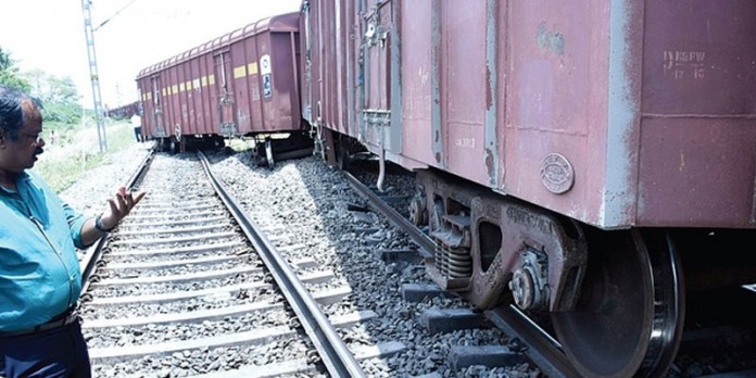 kerala-rail-traffic-affected-due-to-derailment-of-goods-train