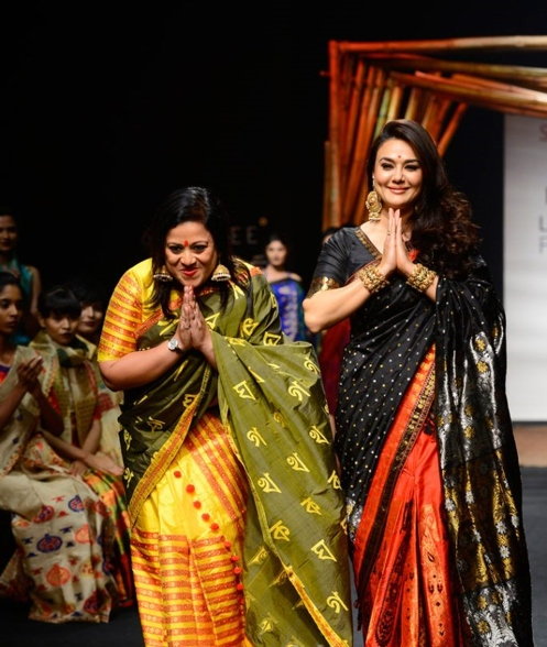 Priety Zinta lakme fashion week 