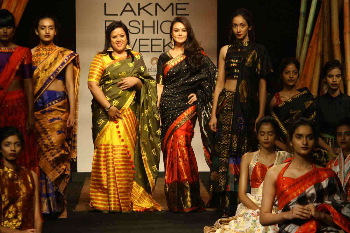 Priety Zinta lakme fashion week 