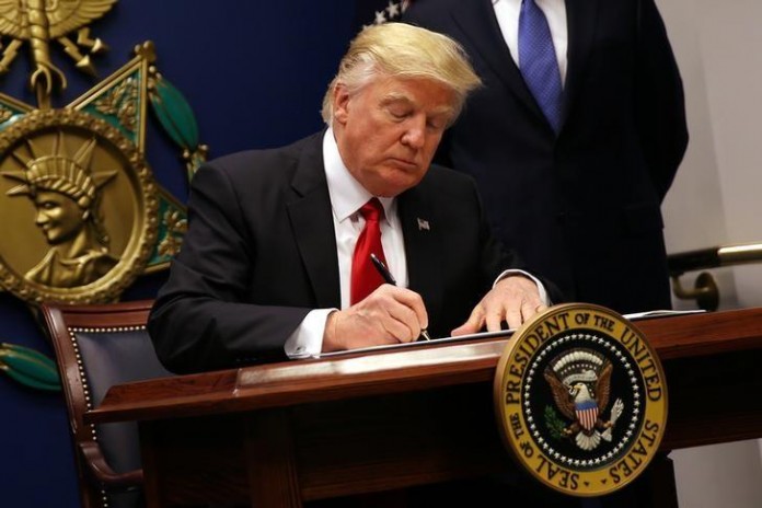 trump signs the order for imposing limitations on H1B visa trump signs the order for imposing limitations on H1B visa