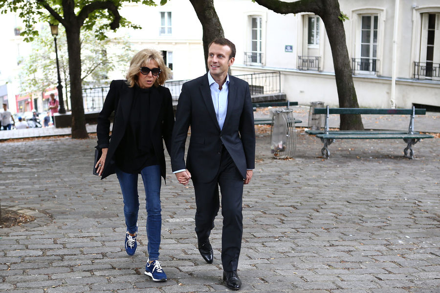 heart touching love story of emmanuel macron french president candidate